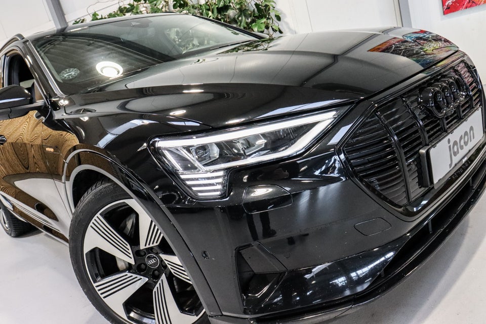 Audi e-tron 55 Advanced quattro 5d