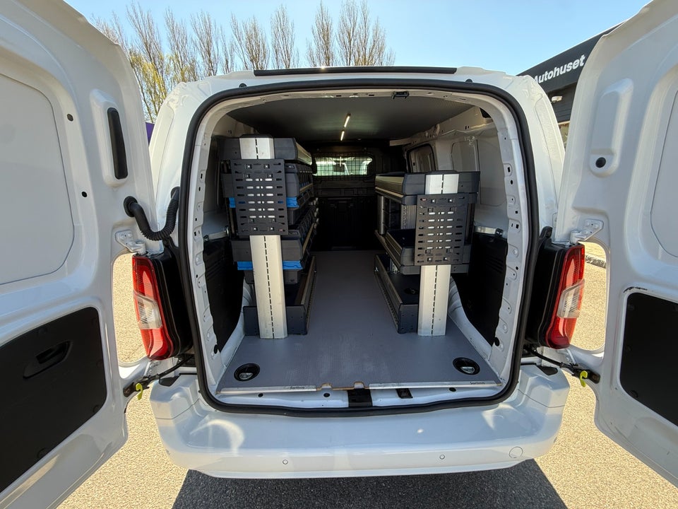 Peugeot Partner 1,5 BlueHDi 130 L2V2 Plus EAT8 Van