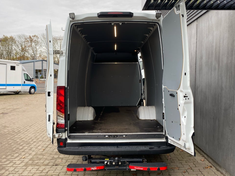 Iveco Daily 3,0 35C18 16m³ Van AG8