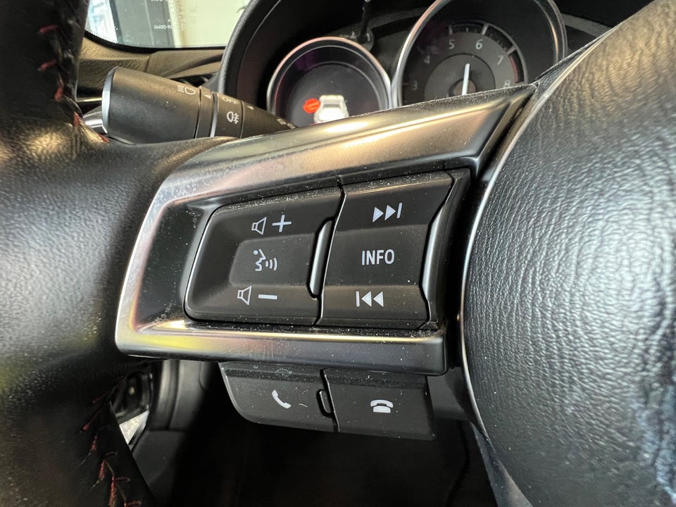 Mazda MX-5 2,0 SkyActiv-G 160 RF Sport 2d