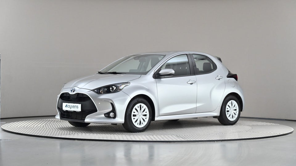 Toyota Yaris 1,5 Hybrid H3 e-CVT 5d