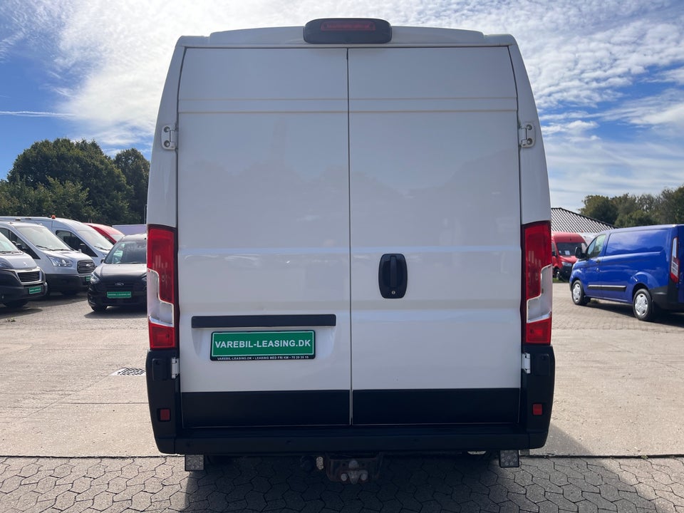 Peugeot Boxer 335 2,2 BlueHDi 165 L3H2 Premium