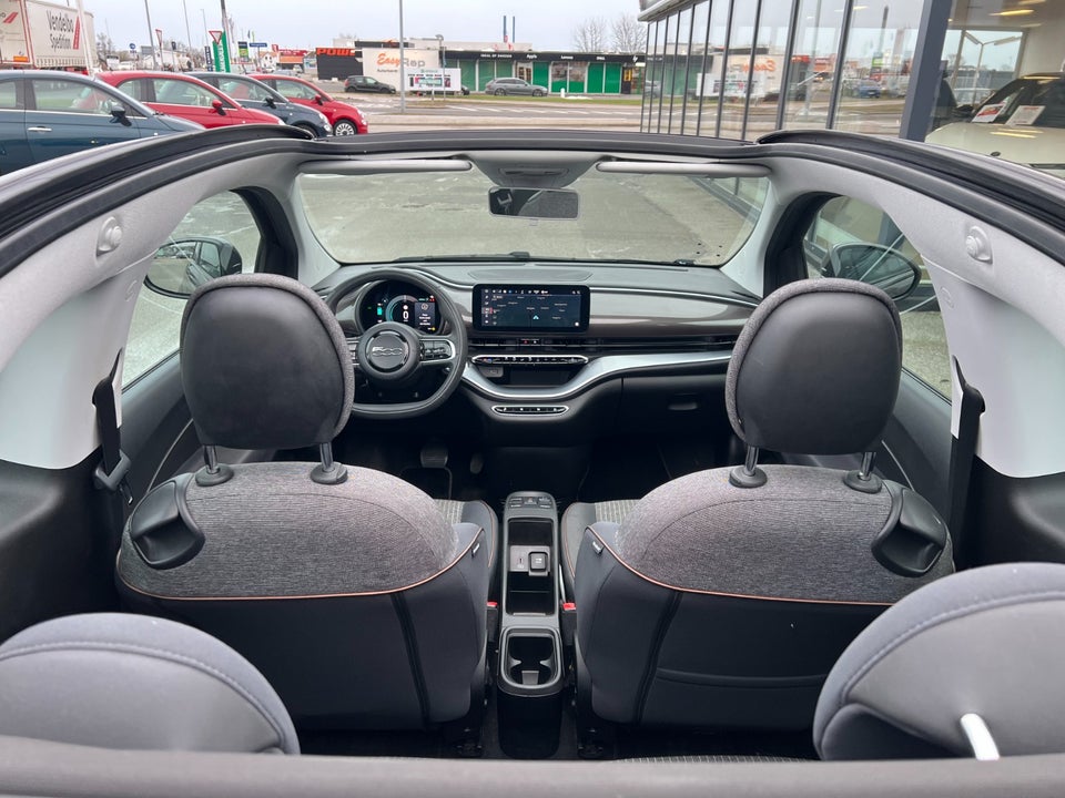 Fiat 500e 42 Icon Cabrio 2d