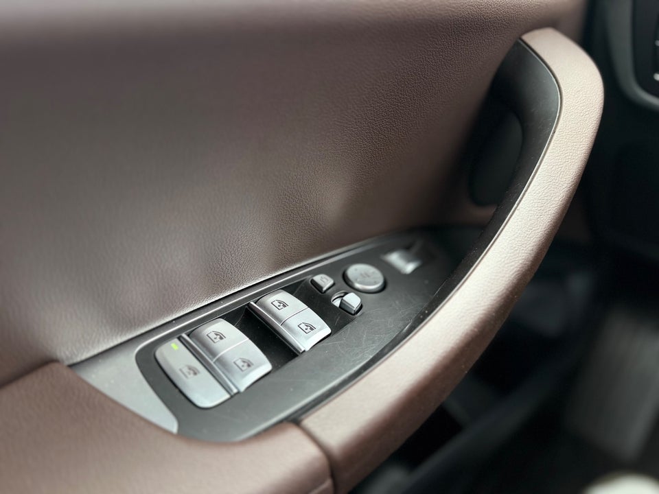 BMW iX3 Charged 5d