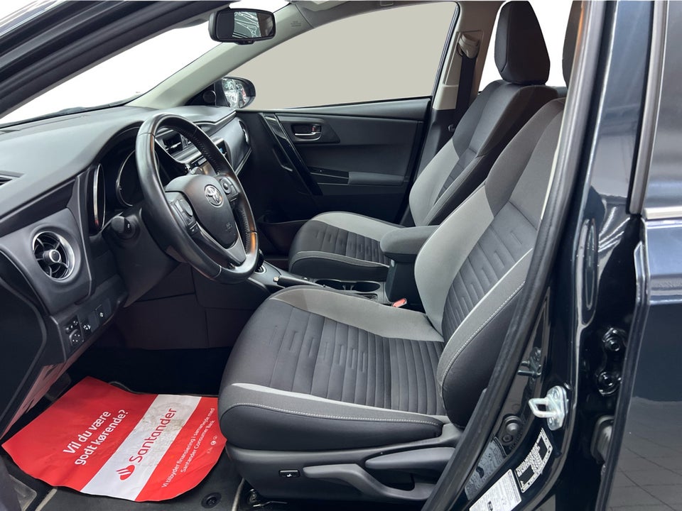 Toyota Auris 1,8 Hybrid H2 Comfort CVT 5d