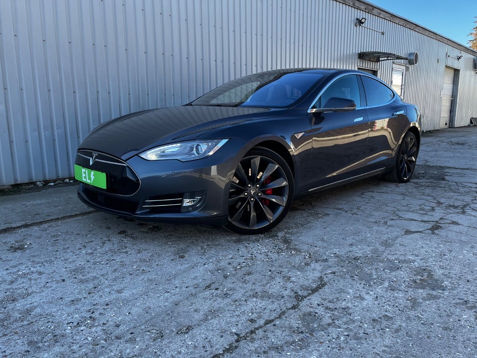 Tesla Model S P90D 5d
