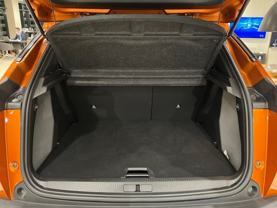 Peugeot e-2008 50 Allure 5d