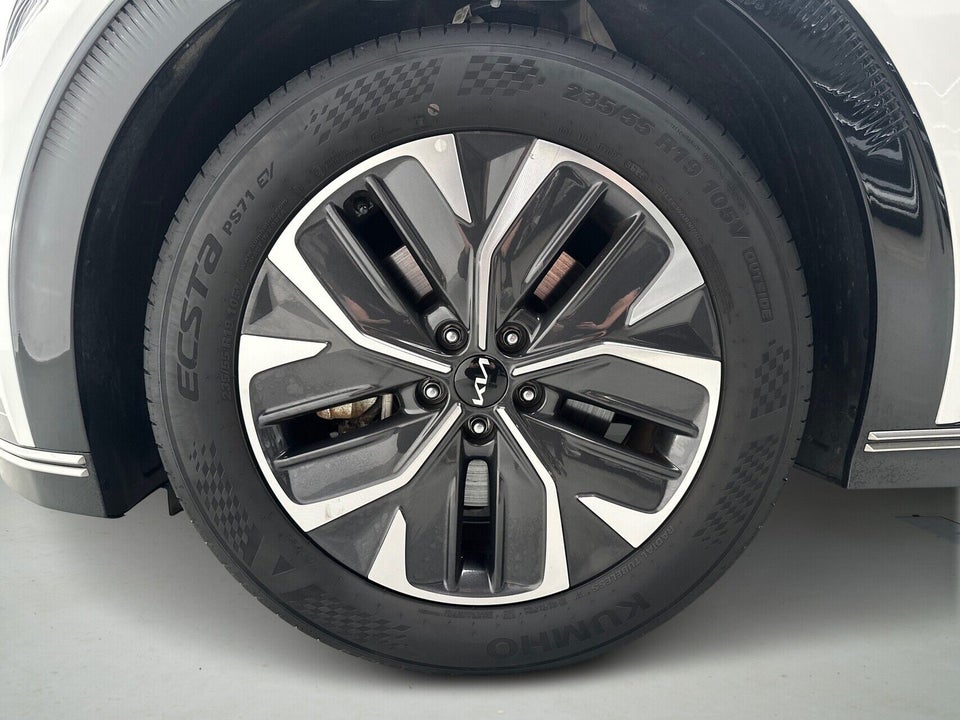 Kia EV6 77 Long Range Upgrade 5d