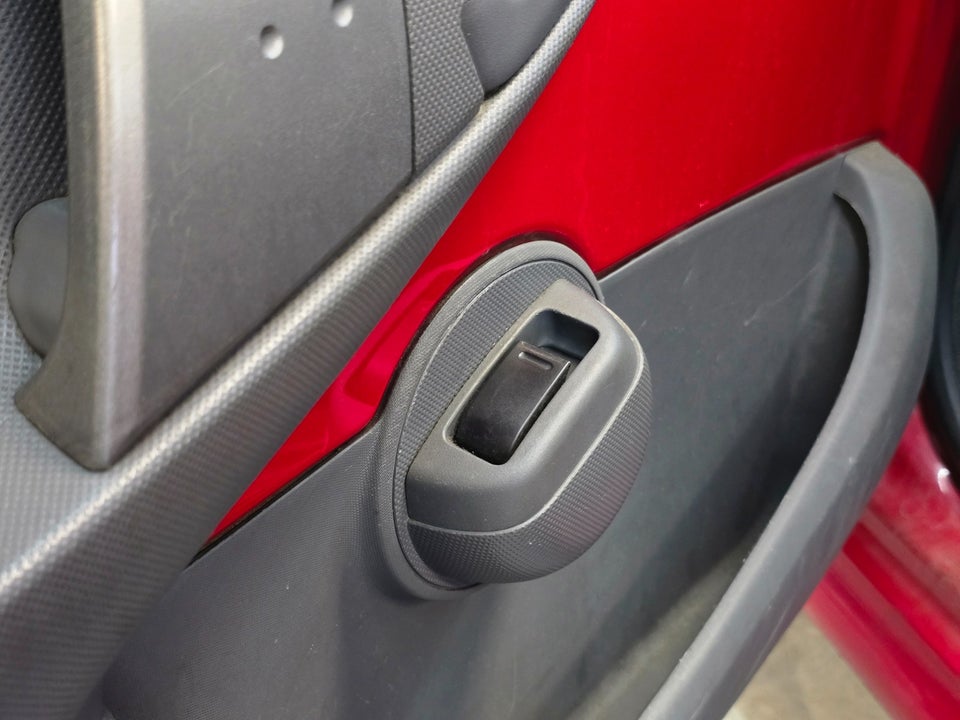 Citroën C1 1,0i SX 5d