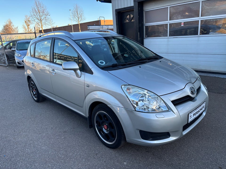Toyota Verso 1,8 Terra 7prs 5d