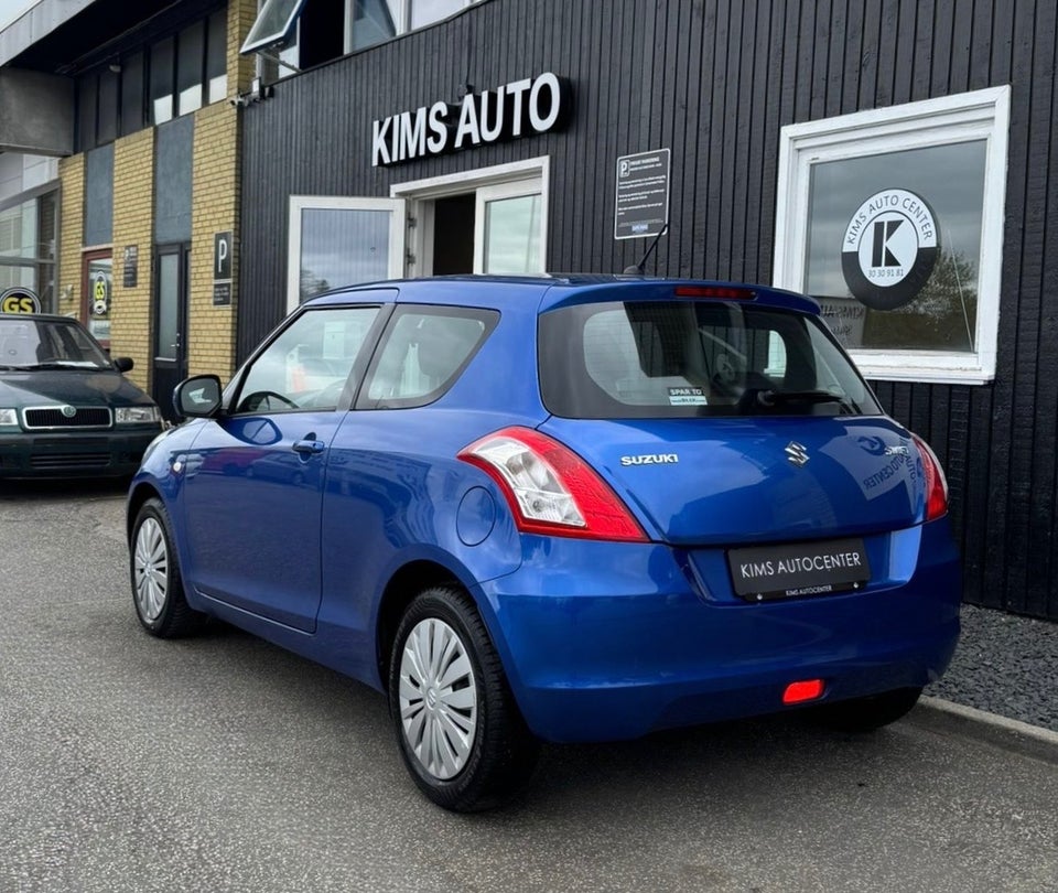 Suzuki Swift 1,2 Dualjet Club 3d