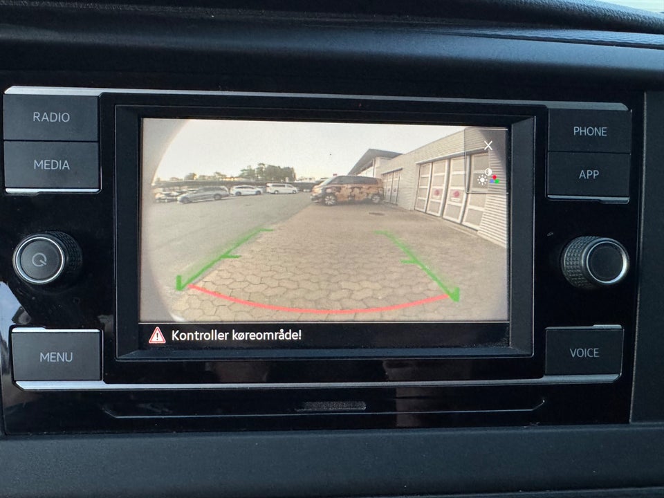 VW Transporter 2,0 TDi 150 Kassevogn DSG lang