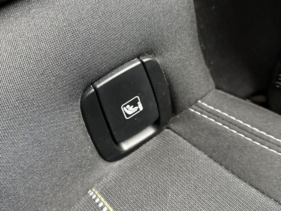 MINI Cooper SE Essential 3d