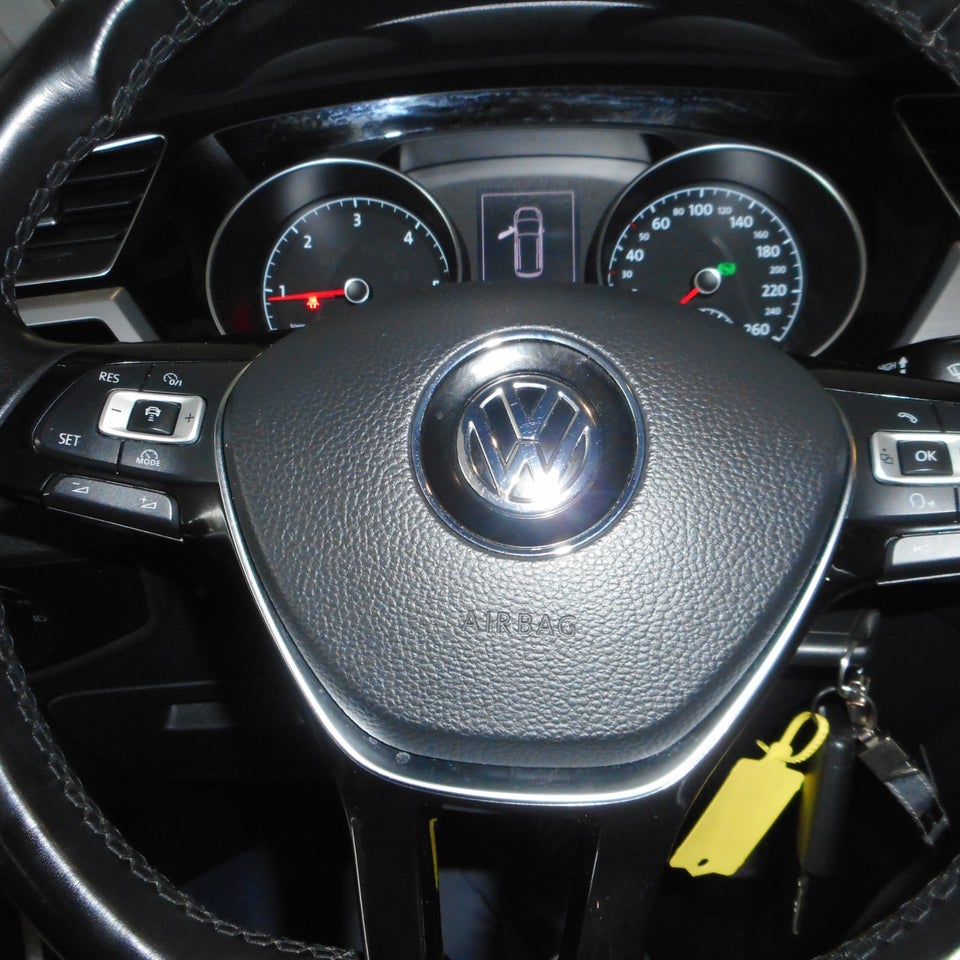 VW Touran 1,6 TDi 115 Comfortline DSG 7prs 5d