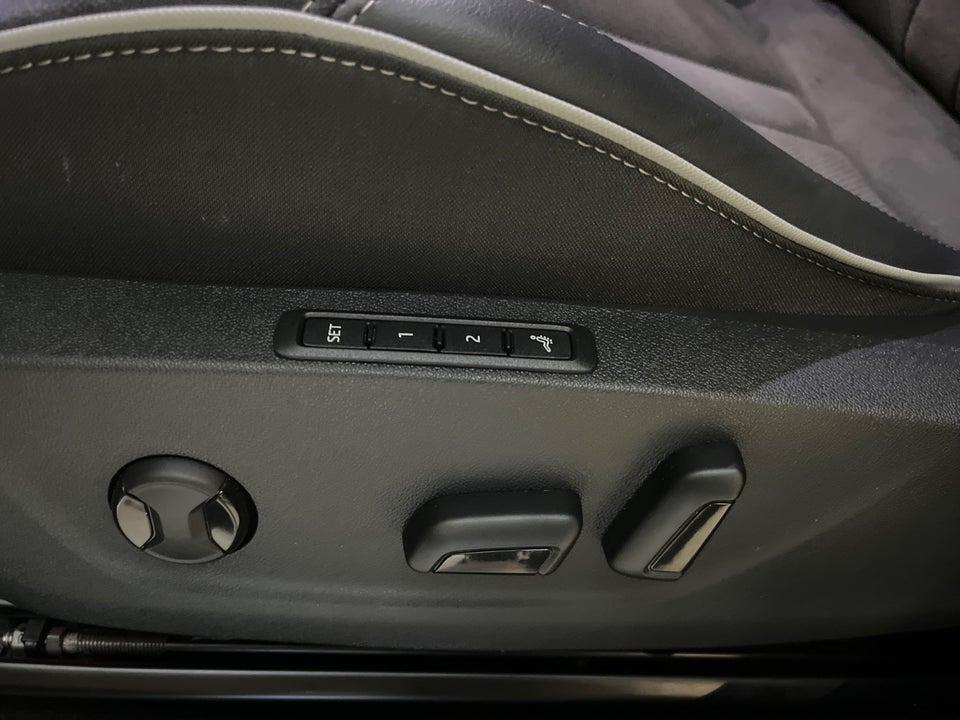 Skoda Enyaq 85x iV Sportline Maxx Coupé 5d