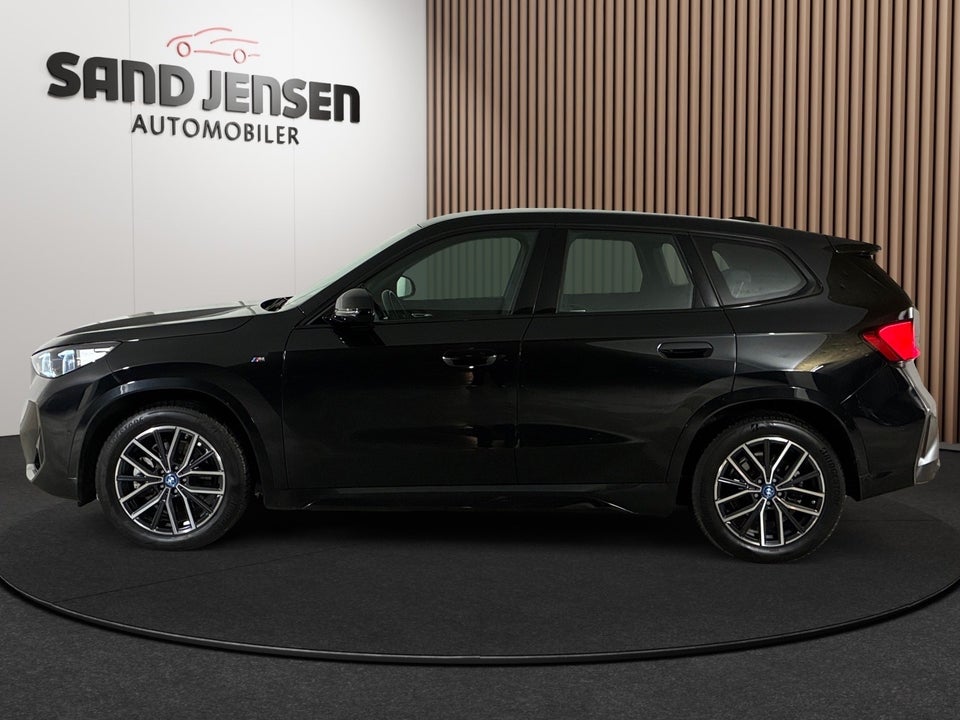 BMW iX1 xDrive30 M-Sport Premium 5d