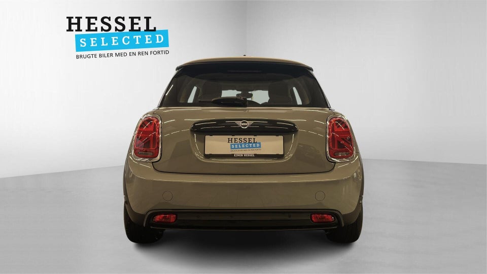 MINI Cooper SE Essential 3d