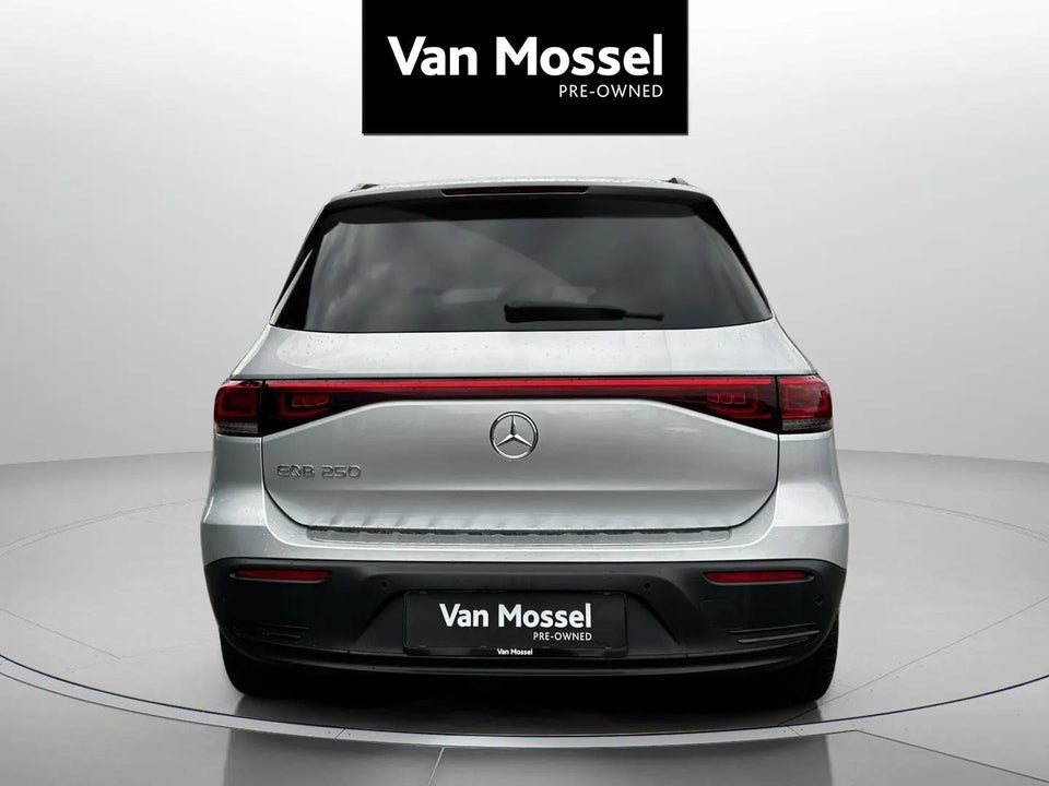 Mercedes EQB250 Electric Art 5d