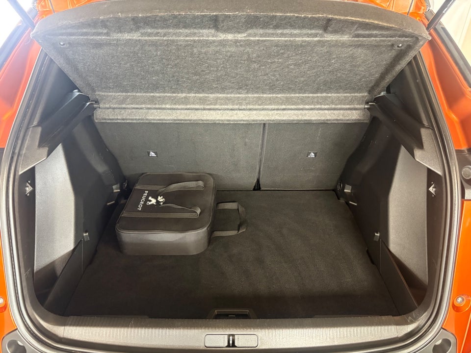 Peugeot e-2008 50 GT Limited 5d