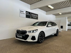 BMW i5, modelår 2024, 13,000 km