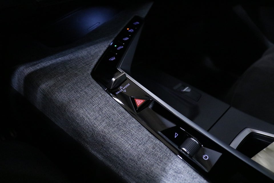 Peugeot e-5008 77 GT Pack 7prs 5d