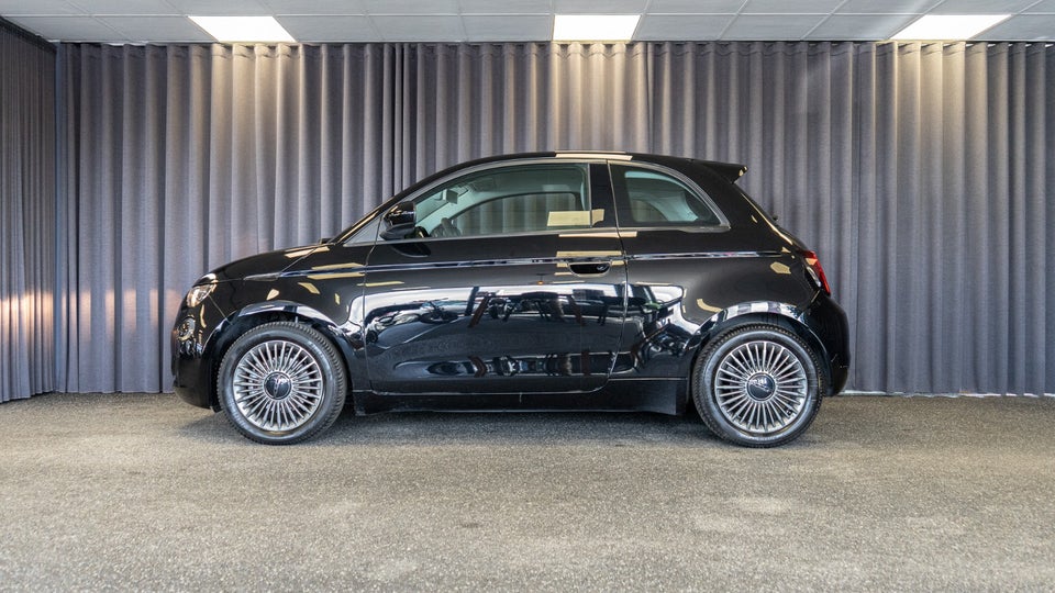 Fiat 500e 42 Icon 3d