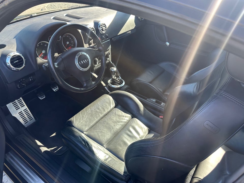 Audi TT 1,8 T 163 Coupé 2d