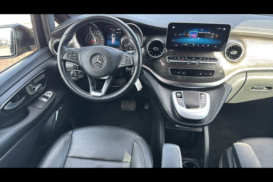 Mercedes EQV300 Avantgarde L