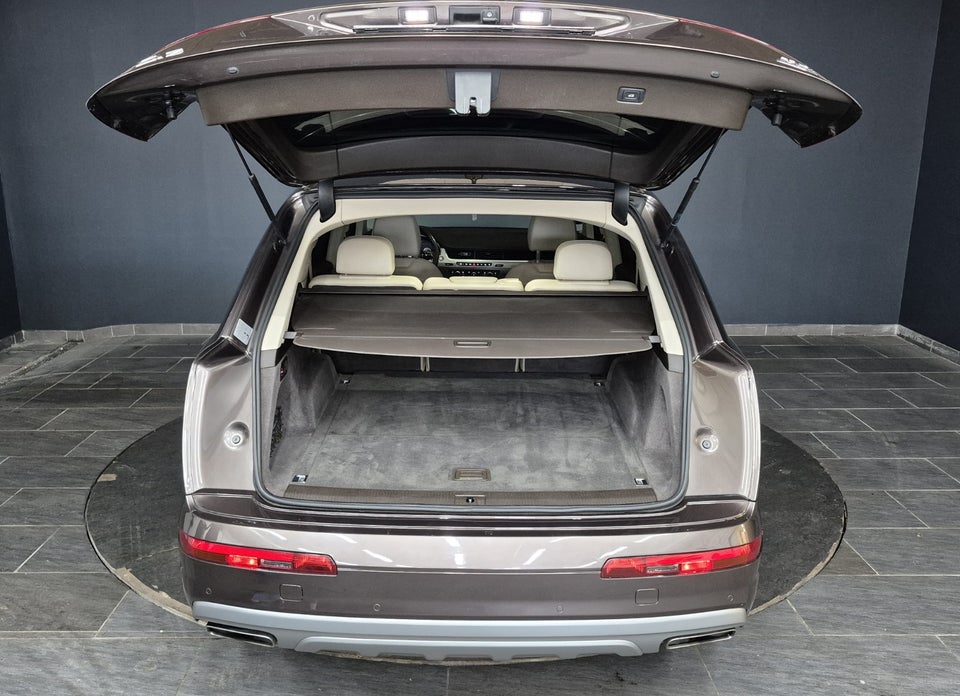 Audi Q7 3,0 TDi 272 quattro Tiptr. 5d