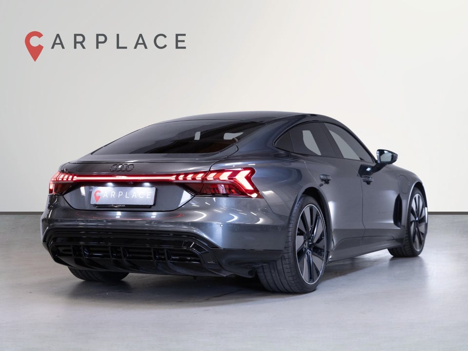 Audi e-tron GT quattro 4d