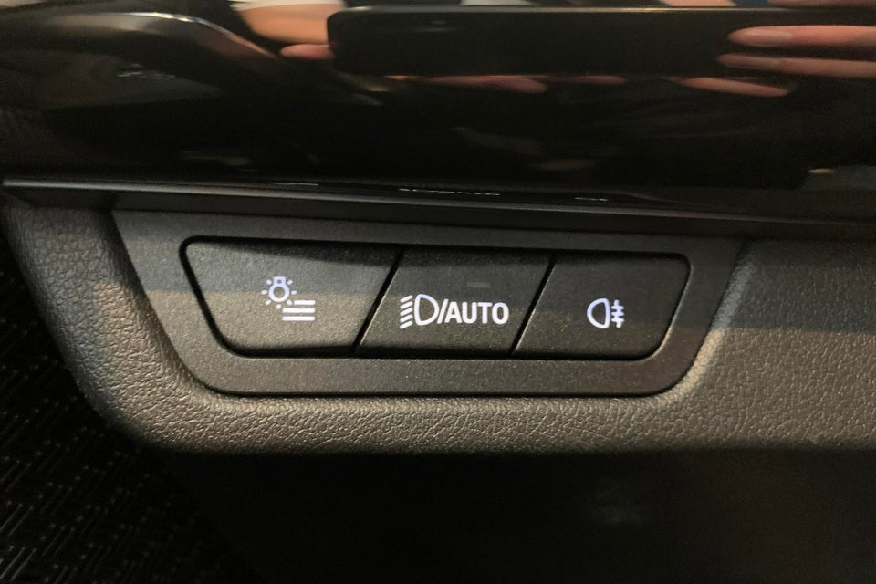 BMW iX1 xDrive30 X-Line 5d