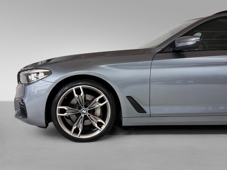 BMW 530d 3,0 Touring M-Sport aut. 5d