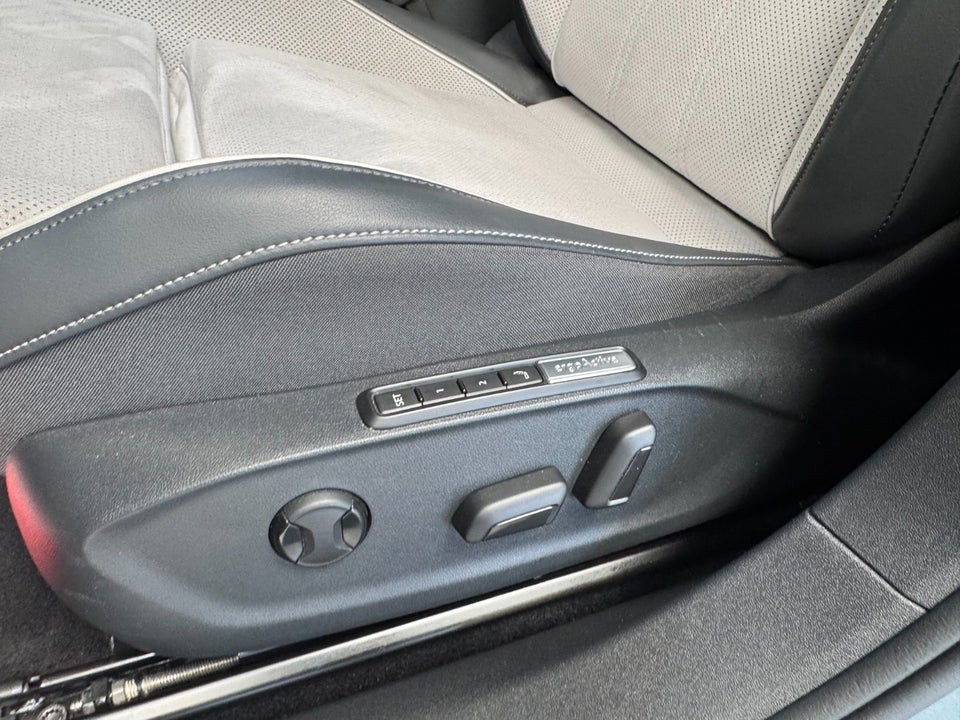 VW ID.7 77 Style+ Tourer 5d