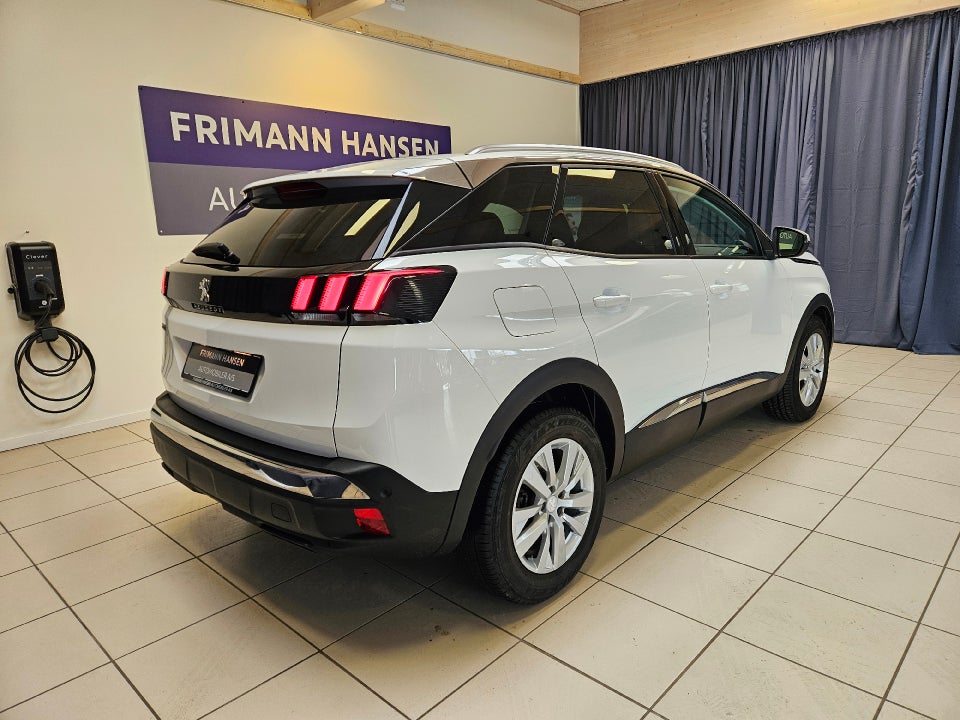 Peugeot 3008 1,2 PureTech 130 Allure EAT8 5d