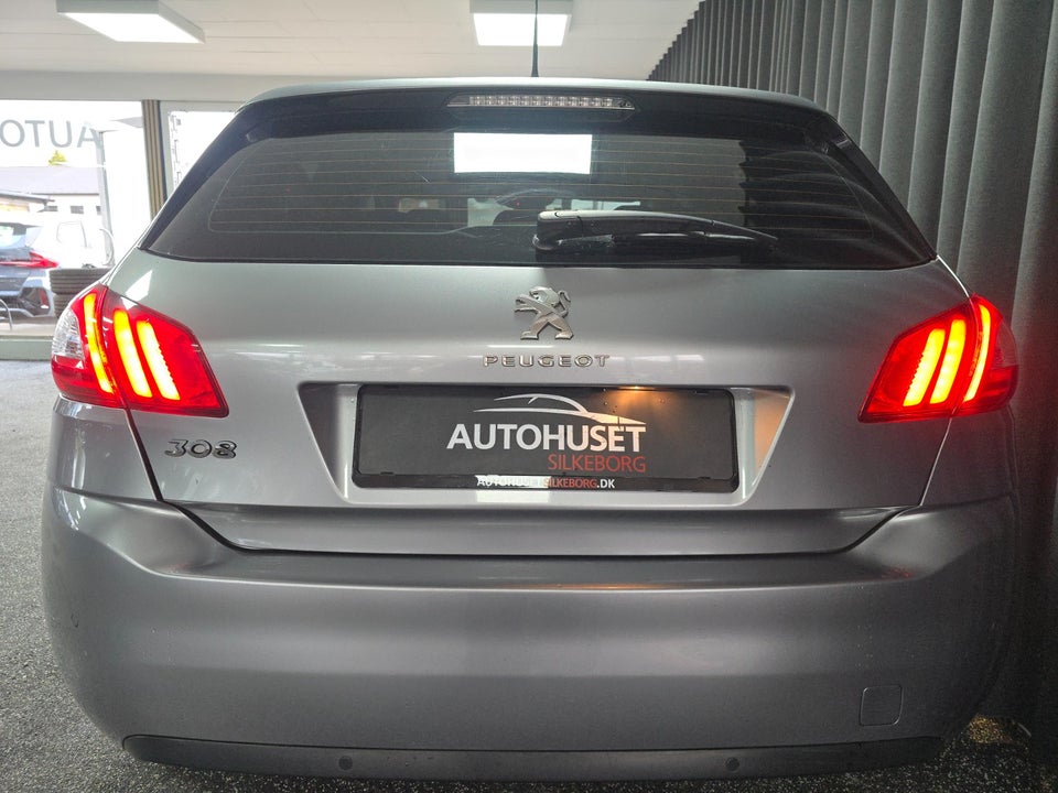 Peugeot 308 1,6 HDi 92 Active 5d