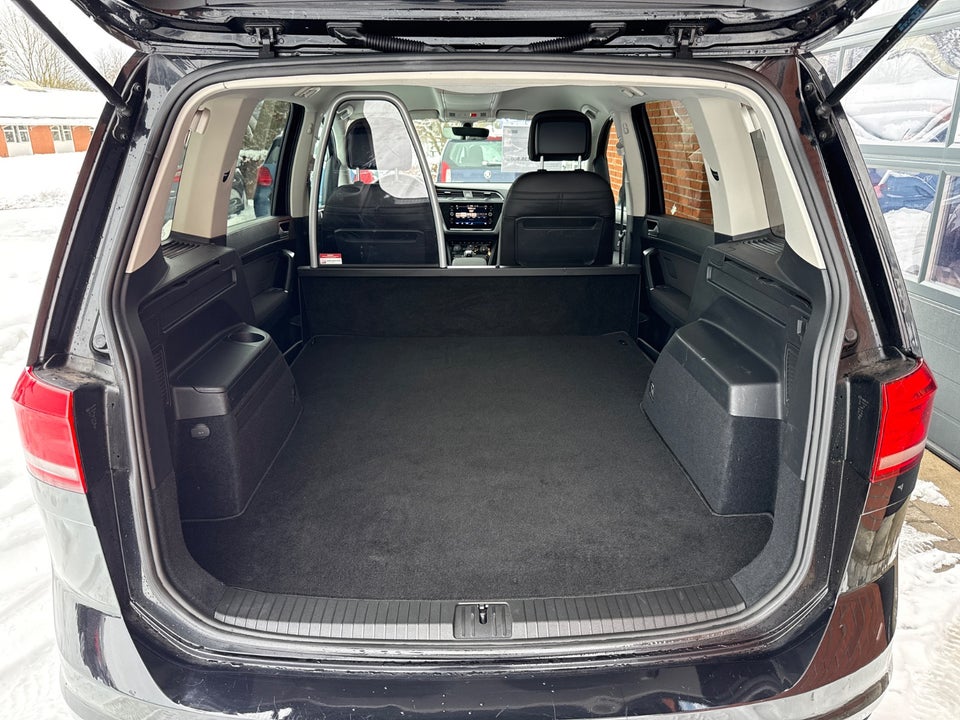 VW Touran 2,0 TDi 122 Comfortline Van 5d