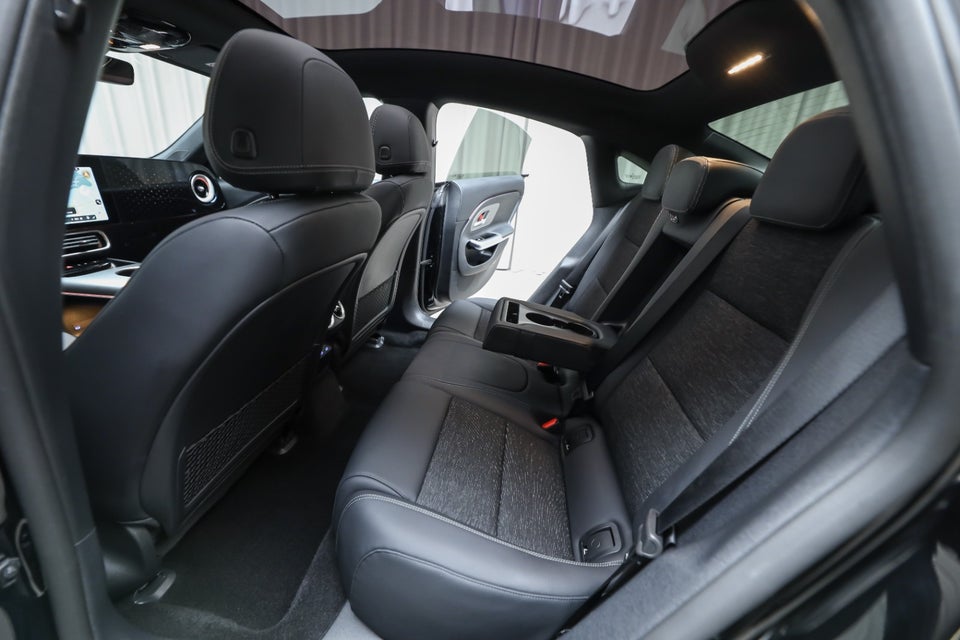 Mercedes CLA250+ EQ Progressive 4d