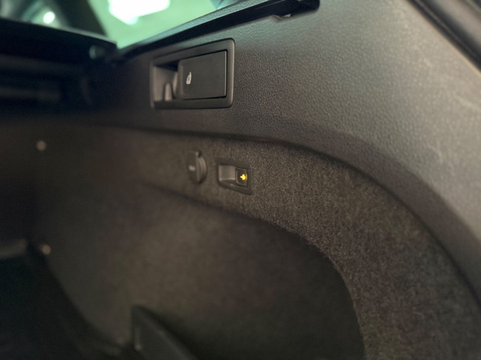 VW Passat 1,4 GTE DSG 4d