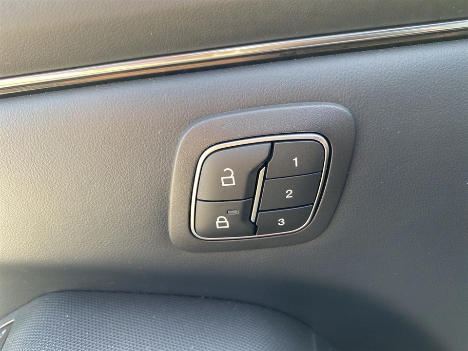 Ford Mustang Mach-E 98 Extended Range AWD 5d