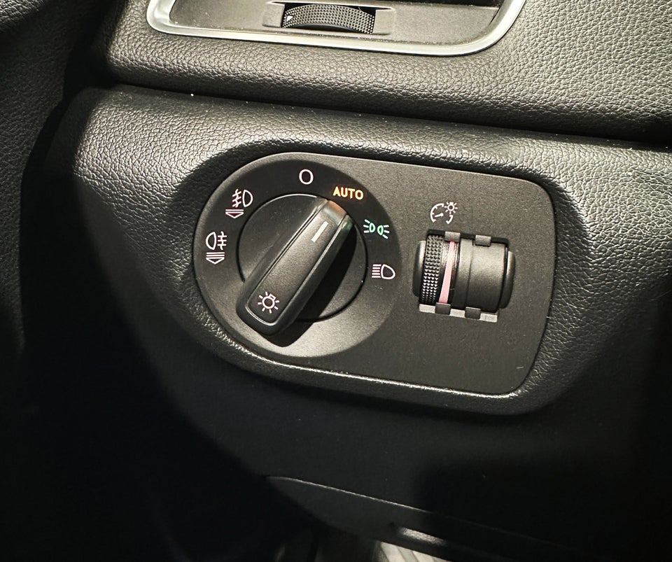 Audi Q3 2,0 TDi 177 quattro S-tr. 5d