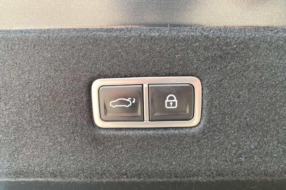 Hyundai Ioniq 6 77 Essential 4d