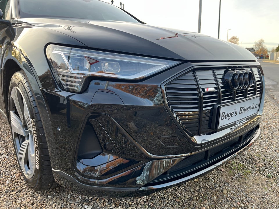 Audi e-tron 55 S-line quattro 5d