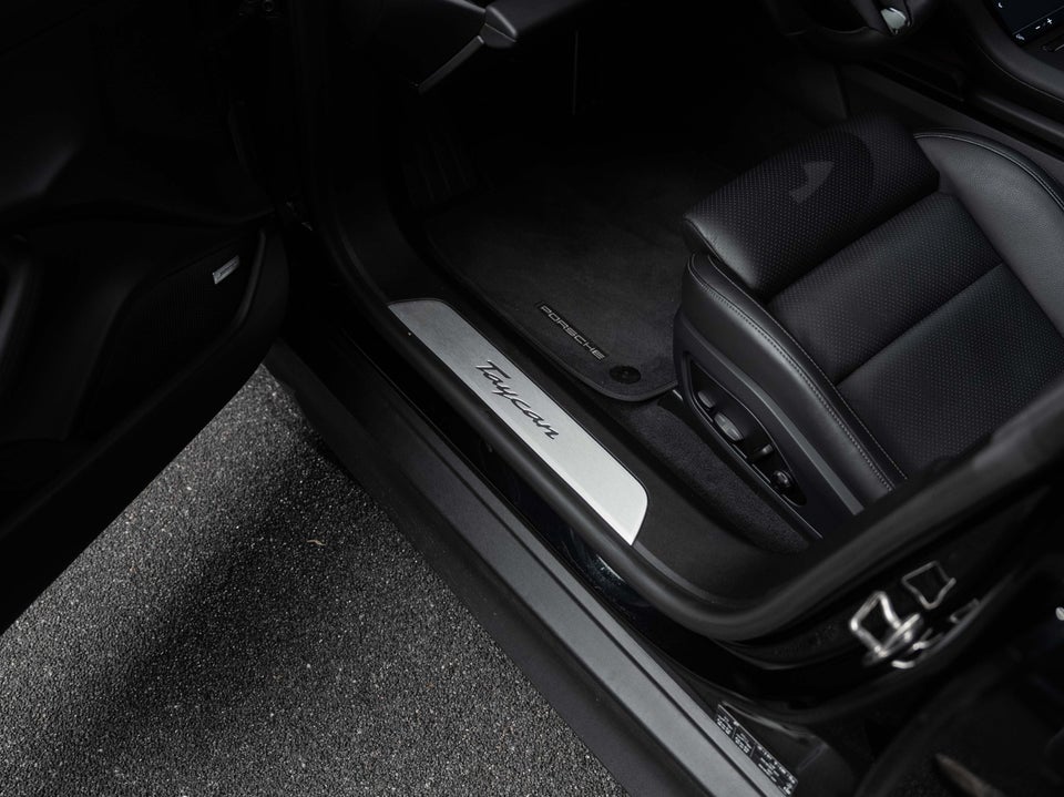 Porsche Taycan Performance+ Sport Turismo 5d