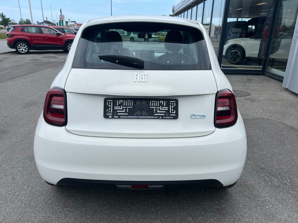 Fiat 500e 42 Icon 3d