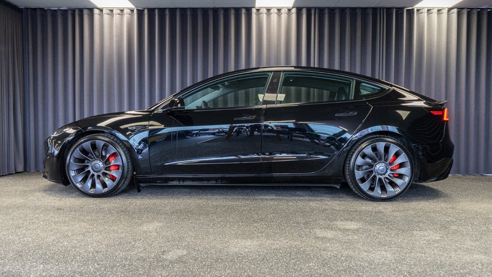 Tesla Model 3 Performance AWD 4d