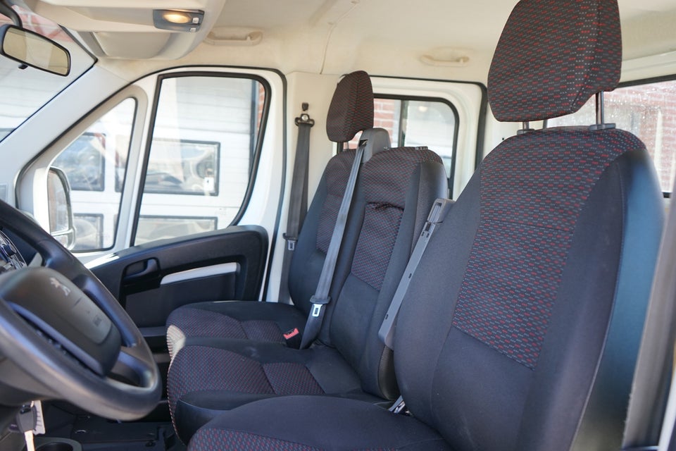 Peugeot Boxer 335 2,2 BlueHDi 165 L3 Plus 2d