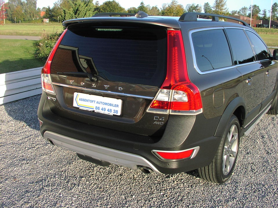 Volvo XC70 2,4 D4 181 Momentum aut. AWD 5d