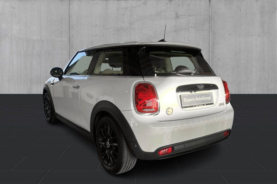 MINI Cooper SE Classic Trim 3d