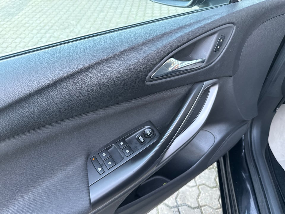 Opel Astra 1,4 T 125 Enjoy Sports Tourer 5d