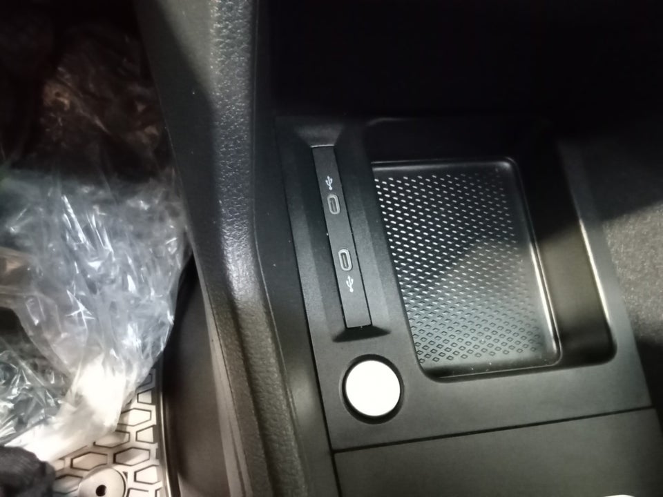 VW Caddy 2,0 TDi 102 Cargo